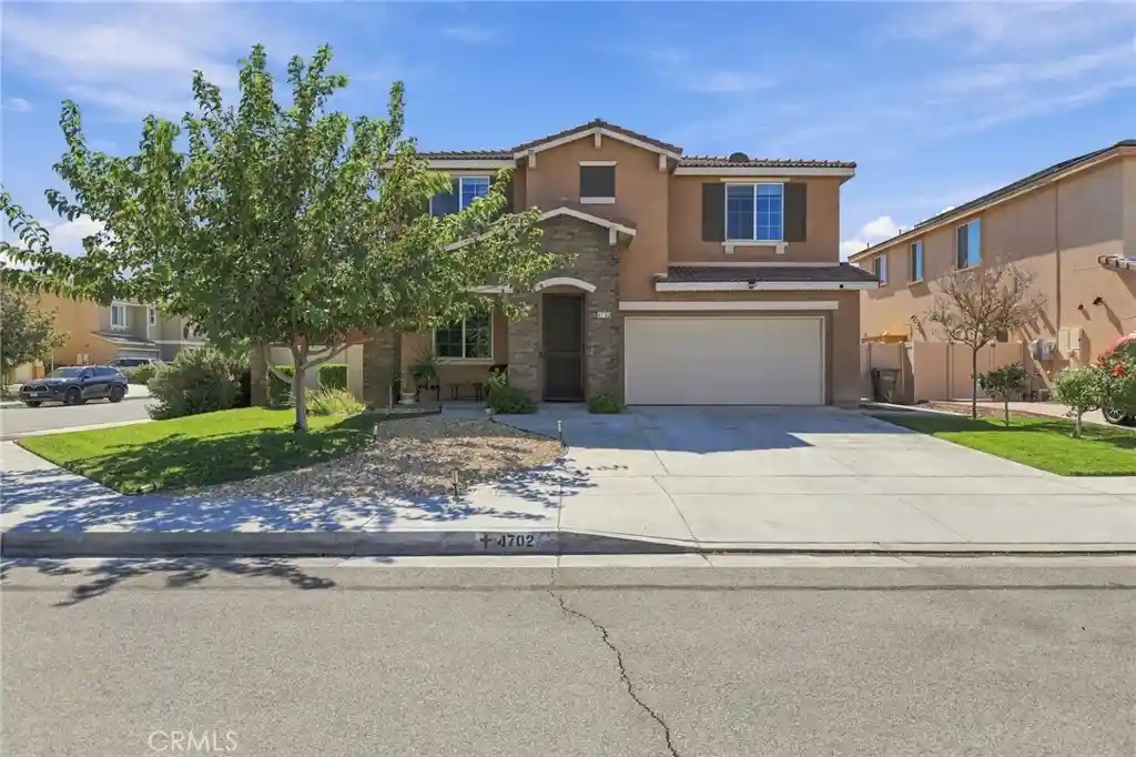 Photo 1 of Single family home for sale at 4702 W Jewel Dr, Lancaster, CA 93536 | MLS# SR26222318 | Listing updated on 2026-10-18