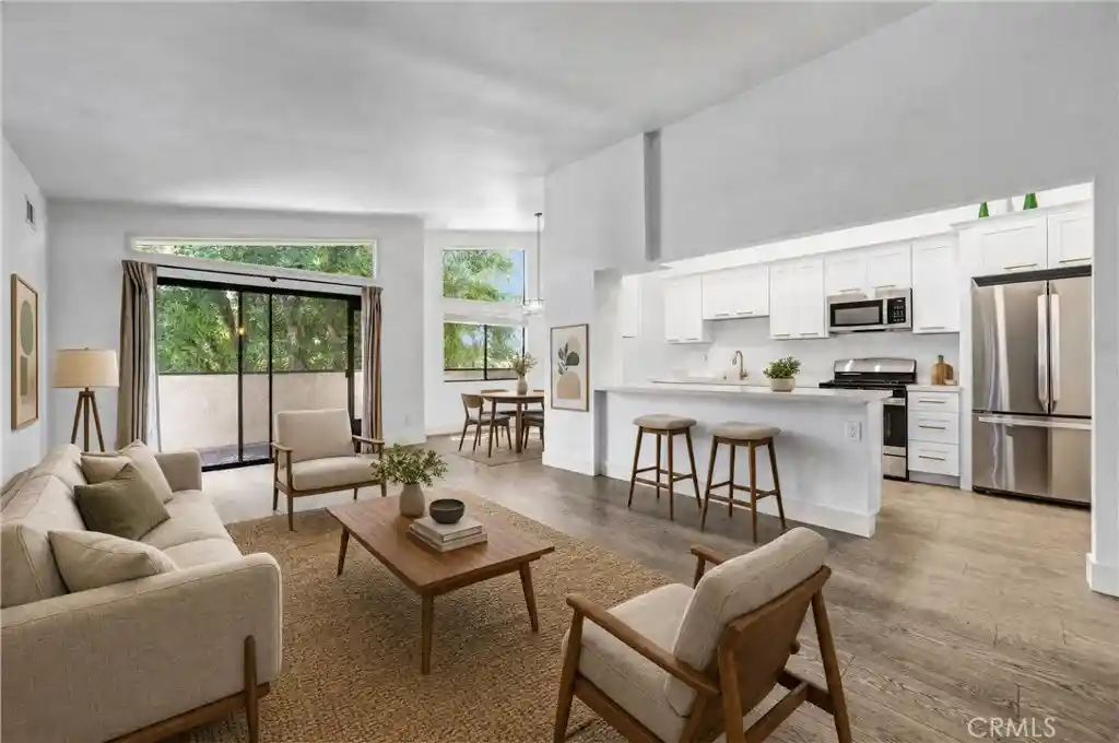 Condo for sale at 5805 Whitsett Ave #201, Los Angeles, CA 91607 | MLS# SR26222988