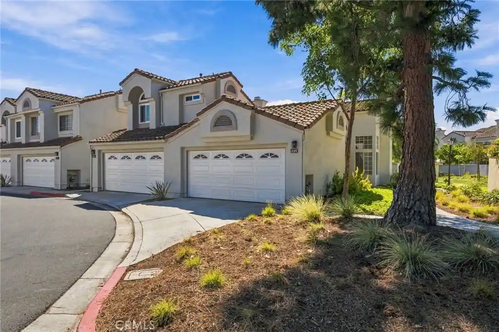 Condo for sale at 172 Almador, Irvine, CA 92614 | MLS# PW26223110
