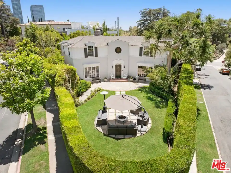 Single family home for sale at 1409 Clb View Dr, Los Angeles, CA 90024 | MLS# 26102159