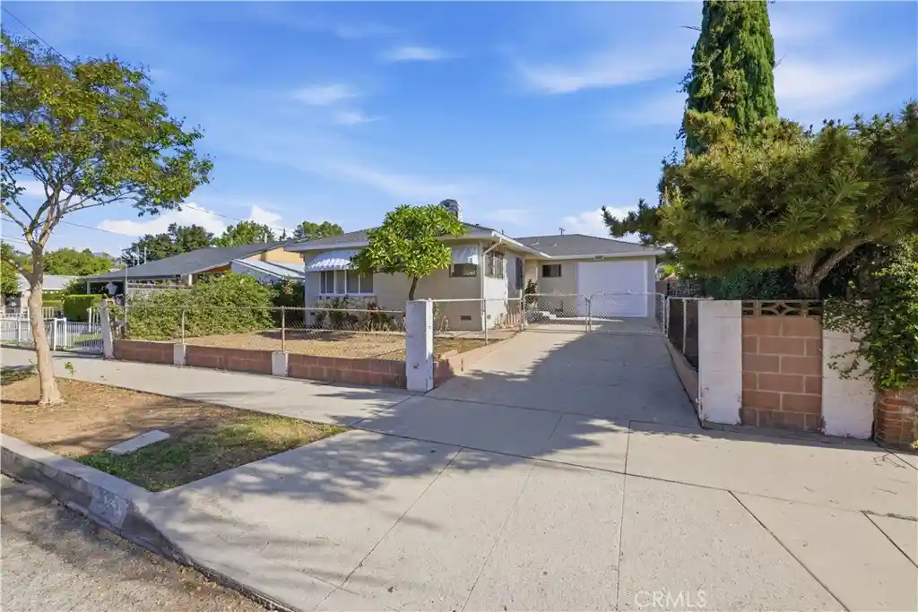 Single family home for sale at 1341 Griffith St, San Fernando, CA 91340 | MLS# SR26218403