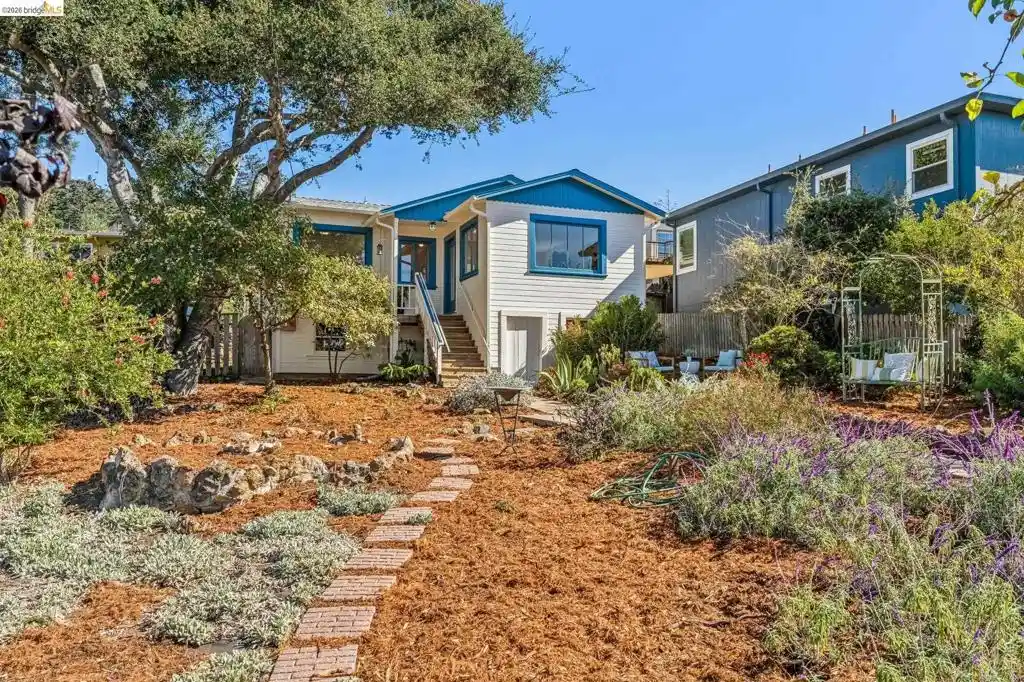 Single family home for sale at 722 Avila Pl, El Cerrito, CA 94530 | MLS# 41151190