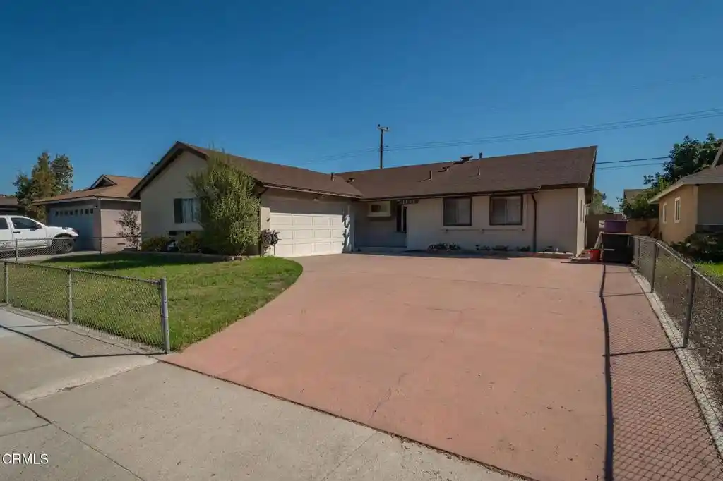 Photo 1 of Single family home for sale at 1172 Eston St, Camarillo, CA 93010 | MLS# V1-39272 | Listing updated on 2026-10-26