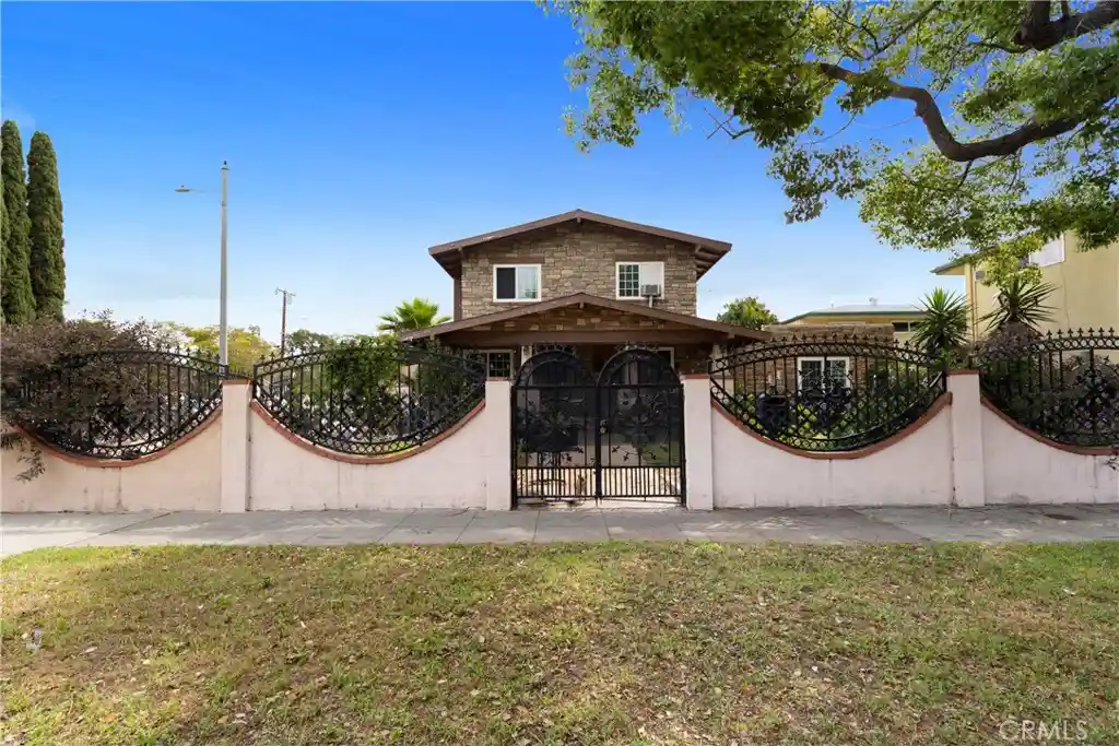 Multi family home for sale at 603 S Orange, Santa Ana, CA 92701 | MLS# PW26223233