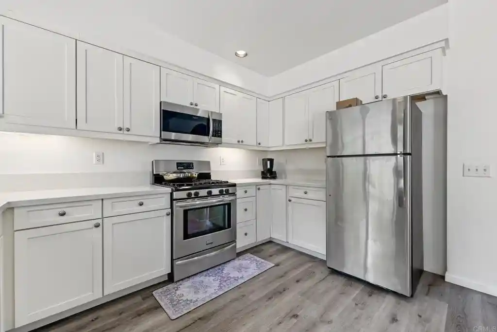 Listing Photo 1 - Condo for sale in 971 Somerset Ct located at 971 Somerset Ct, Chula Vista, CA 91915 - Unit 971 Somerset Ct