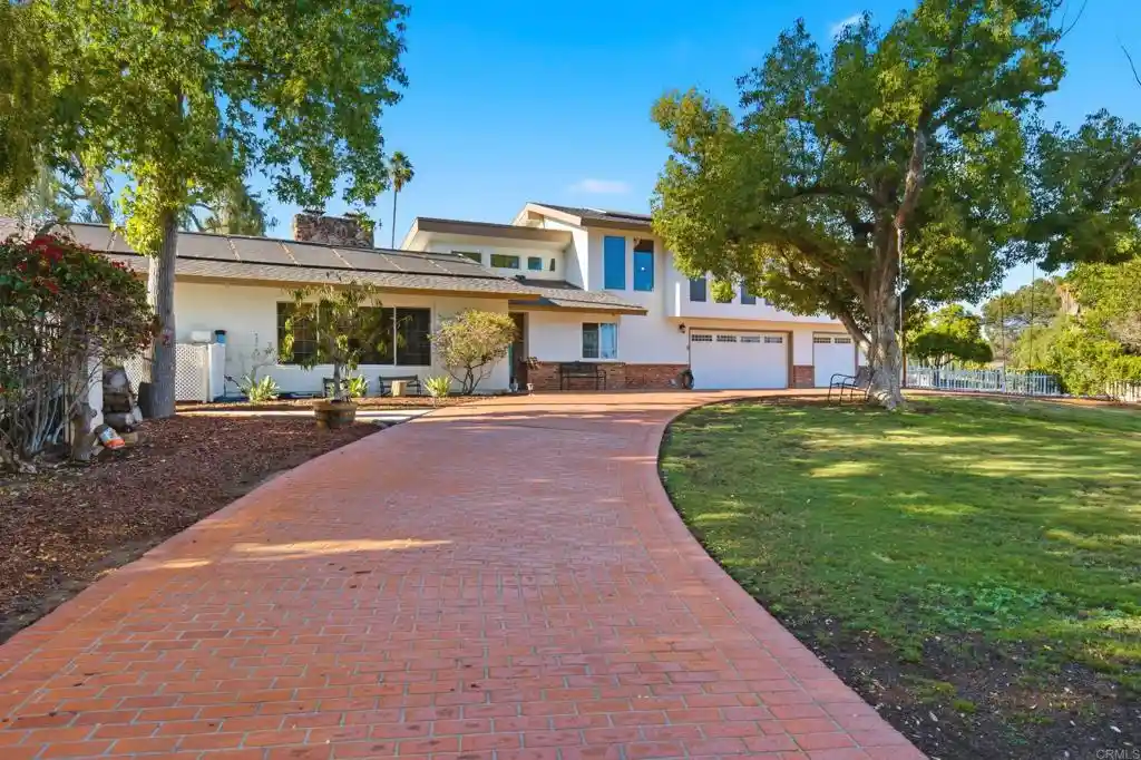 Single family home for sale at 10510 Grandview Dr, La Mesa, CA 91941 | MLS# PTP2607718