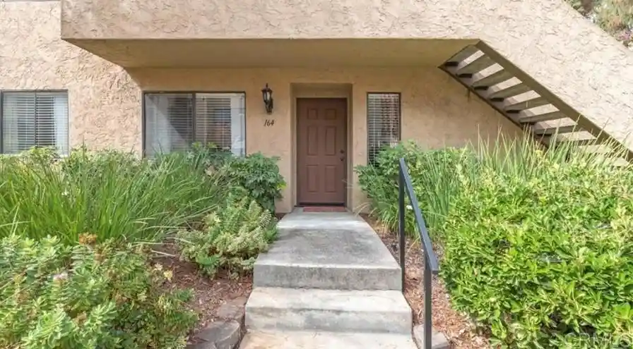 Listing Photo 1 - Condo for sale in 17915 Caminito Pinero located at 17915 Caminito Pinero, San Diego, CA 92128 - Unit #164