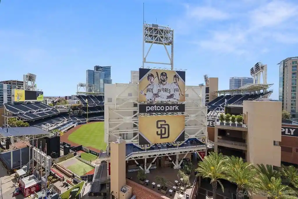Photo 1 of Condo for sale at 325 7th Avenue #905, San Diego, CA 92101 | MLS# 260024845SD | Listing updated on 2026-10-18