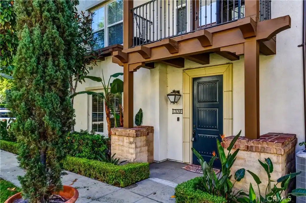 Photo 1 of Condo for sale at 709 S Melrose, Anaheim, CA 92805 | MLS# PW26223365 | Listing updated on 2026-10-29