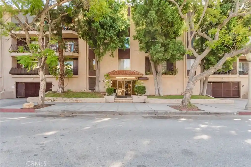 Listing Photo 1 - Condo for sale in 310 N Jackson St located at 310 N Jackson St, Glendale, CA 91206 - Unit #128