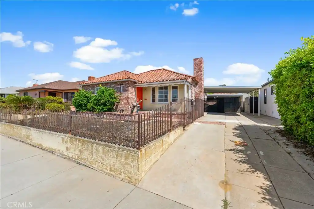 Photo 1 of Single family home for sale at 3920 Buckingham Rd, Los Angeles, CA 90008 | MLS# SR26223464 | Listing updated on 2026-10-15