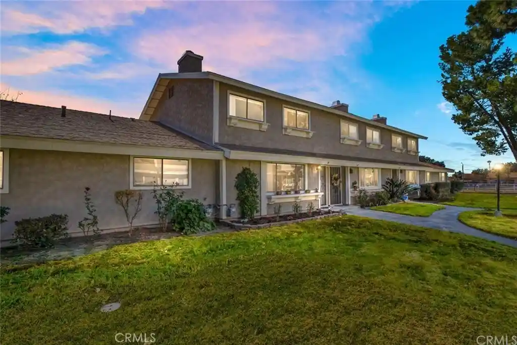 Condo for sale at 2061 W Redlands Blvd #10B, Redlands, CA 92373 | MLS# PW26223291