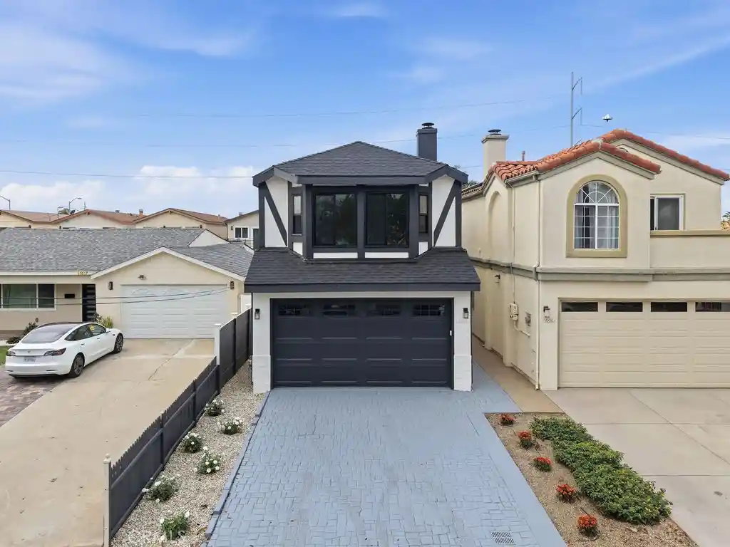 Photo 1 of Single family home for sale at 15013 Kingsdale Ave, Lawndale, CA 90260 | MLS# SB26223213 | Listing updated on 2026-10-29
