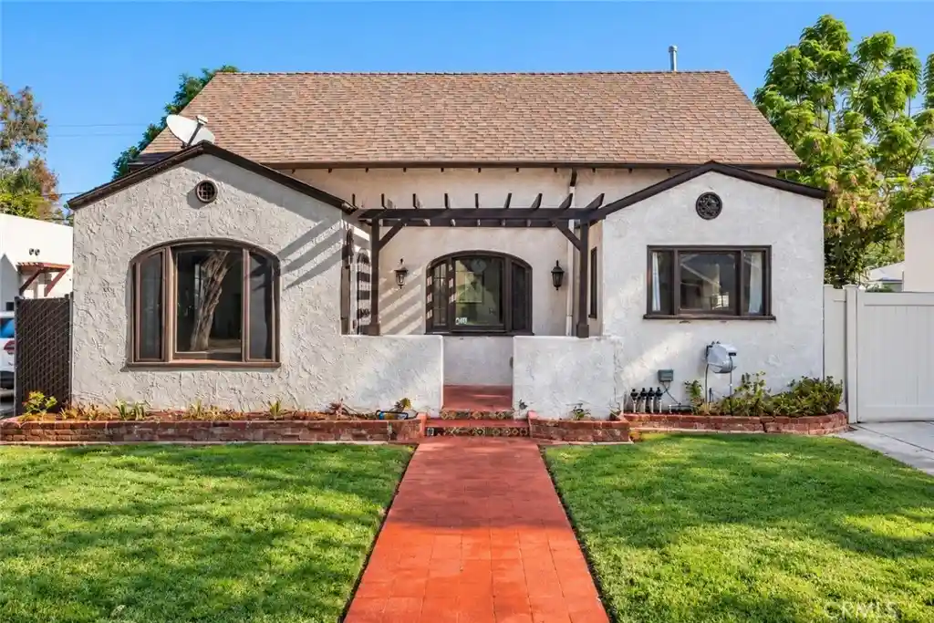 Photo 1 of Single family home for sale at 4225 Rosewood, Riverside, CA 92506 | MLS# IG26222714 | Listing updated on 2026-10-27