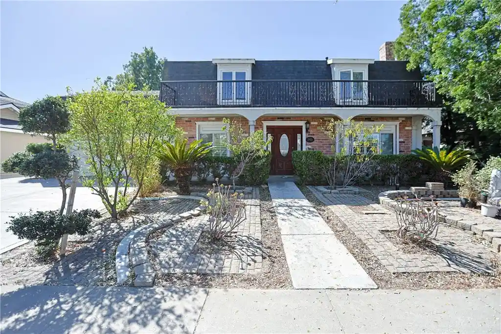 Single family home for sale at 2906 E Collyer Ln, Anaheim, CA 92806 | MLS# OC26223749