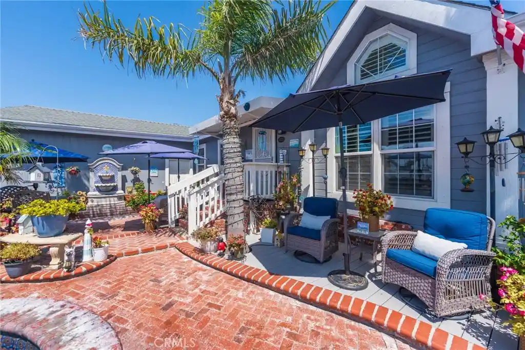 Photo 1 of Manufactured home for sale at 21851 Newland #268, Huntington Beach, CA 92646 | MLS# OC26223763 | Listing updated on 2026-10-16