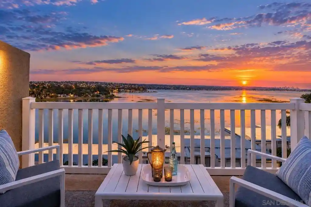 Condo for sale at 4015 Crown Point Dr #P6, San Diego, CA 92109 | MLS# 260024894SD