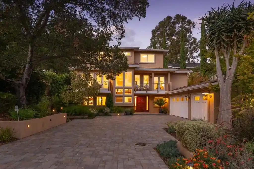 Photo 1 of Single family home for sale at 927 Wilmington Way, Emerald Hills, CA 94062 | MLS# ML82064667 | Listing updated on 2026-10-30