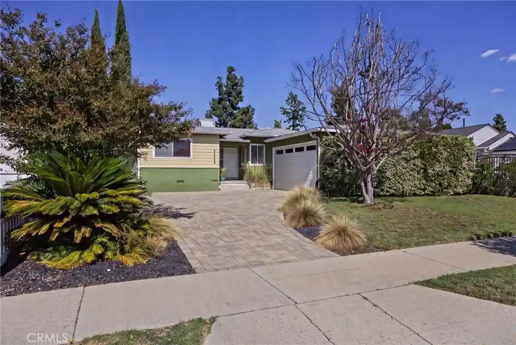 Photo 1 of Single family home for sale at 16335 Tuba, North Hills, CA 91343 | MLS# SR26223300 | Listing updated on 2026-10-23