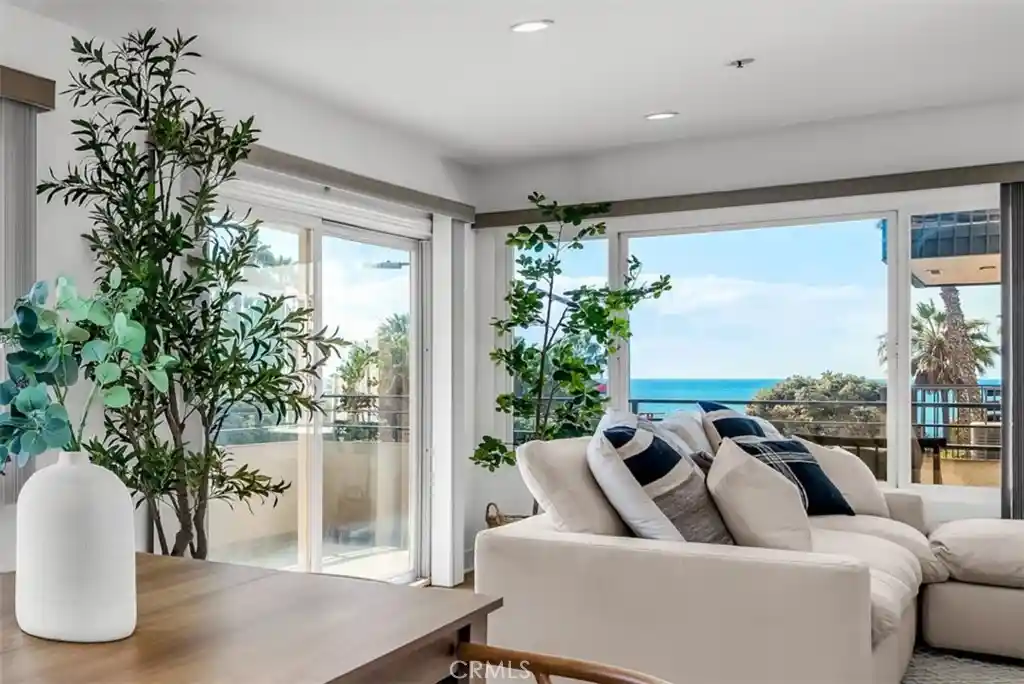 Condo for sale at 230 S Catalina Ave #214, Redondo Beach, CA 90277 | MLS# SB26222249