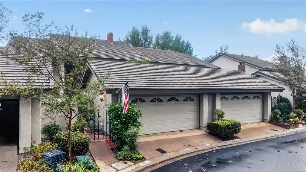 Photo 1 of Single family home for sale at 781 S Circulo Miro, Anaheim, CA 92807 | MLS# PW26223309 | Listing updated on 2026-10-25