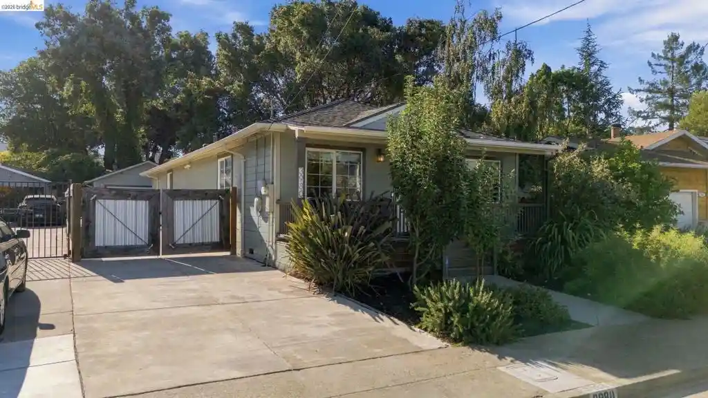 Single family home for sale at 3980 Altamont Ave, Oakland, CA 94605 | MLS# 41151306