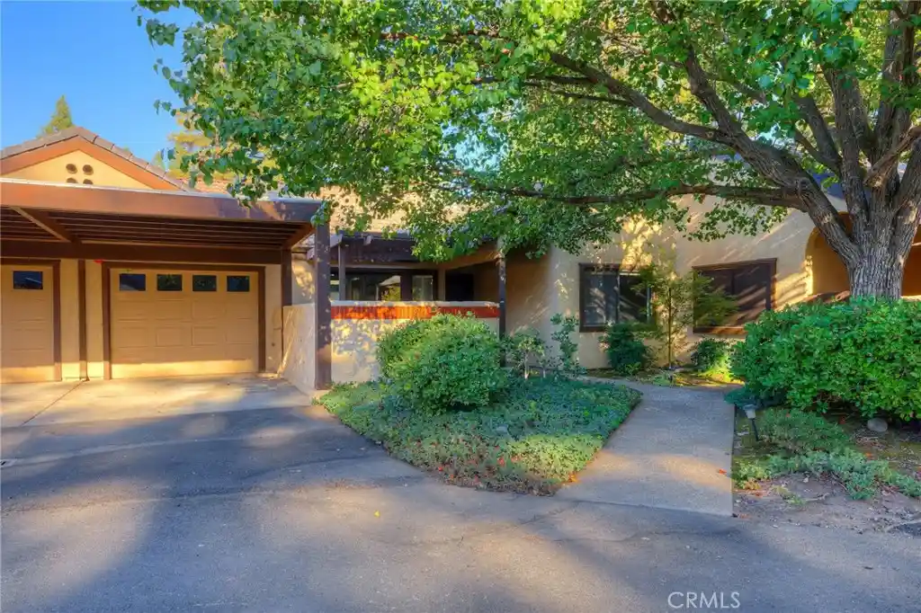 Condo for sale at 6 Casa Del Lago, Chico, CA 95928 | MLS# SN26223847