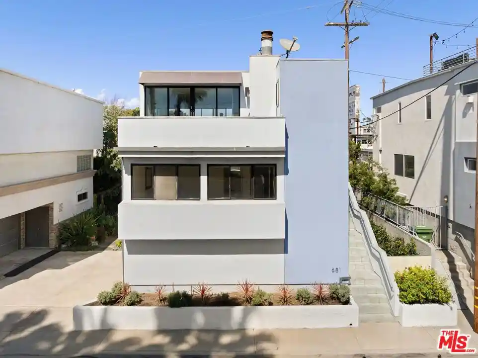 Photo 1 of Single family home for sale at 681 Mildred Ave, Venice, CA 90291 | MLS# 26998195 | Listing updated on 2026-10-27