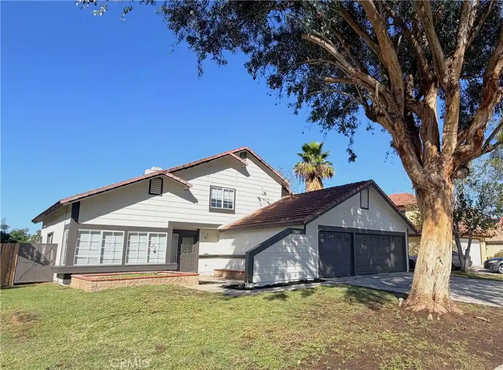 Photo 1 of Single family home for sale at 13867 Calada Dr, Moreno Valley, CA 92553 | MLS# CV26214373 | Listing updated on 2026-10-16