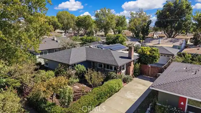 Photo 1 of Single family home for sale at 422 W Ada Ave, Glendora, CA 91741 | MLS# CV26165077 | Listing updated on 2026-10-26