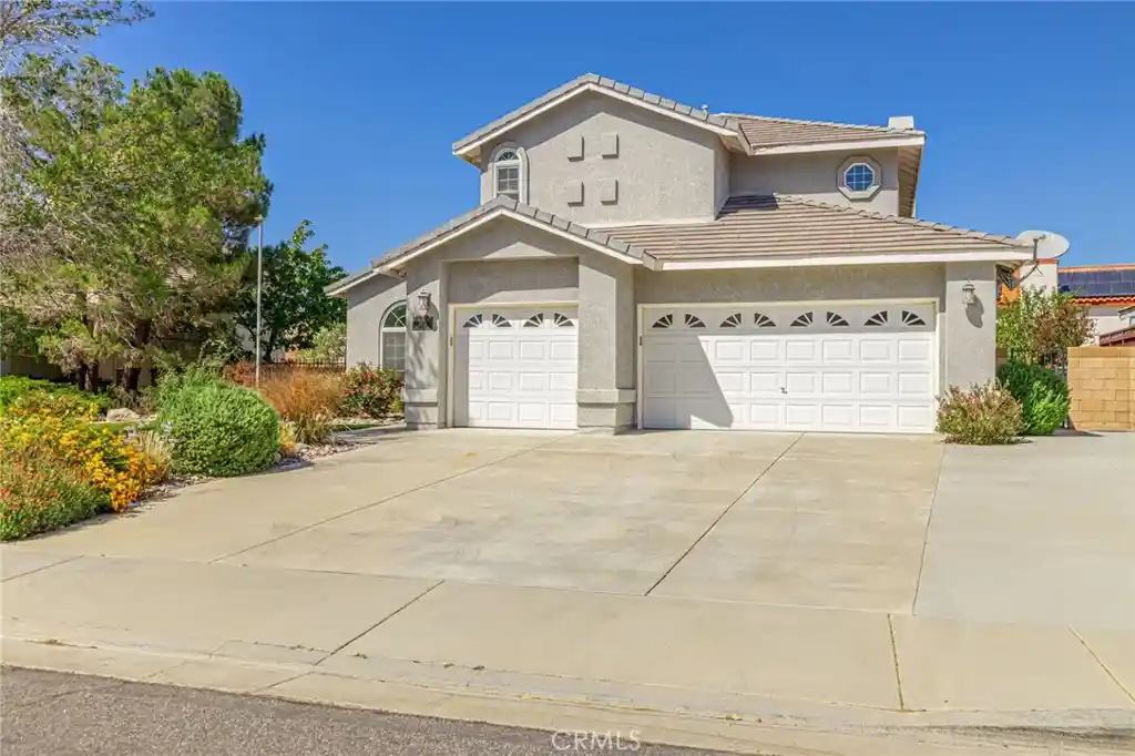 Photo 1 of Single family home for sale at 5613 W Ave L1, Lancaster, CA 93536 | MLS# BB26223893 | Listing updated on 2026-10-20