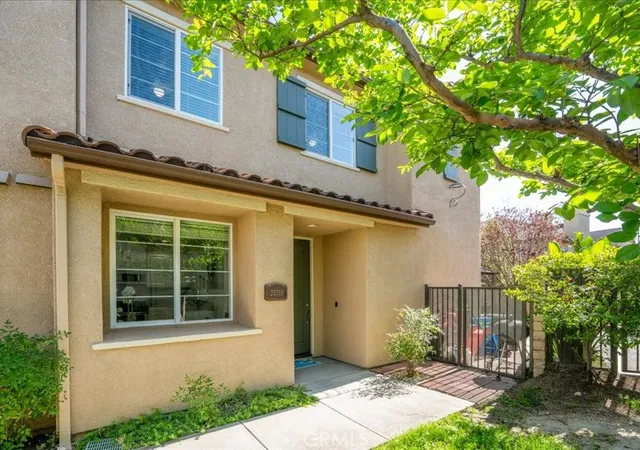Photo 1 of Townhouse for sale at 28355 Mirabelle Ln, Santa Clarita, CA 91350 | MLS# SR26175361 | Listing updated on 2026-10-30