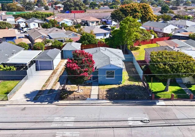 Photo 2 of Single family home for sale at 934 Warden Ave, San Leandro, CA 94577 | MLS# 41151333 | Listing updated on 2026-10-30