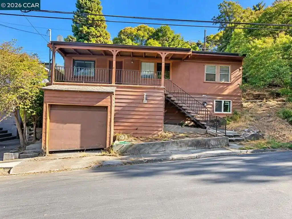 Photo 1 of Single family home for sale at 4 Green St, Martinez, CA 94553 | MLS# 41151331 | Listing updated on 2026-10-22