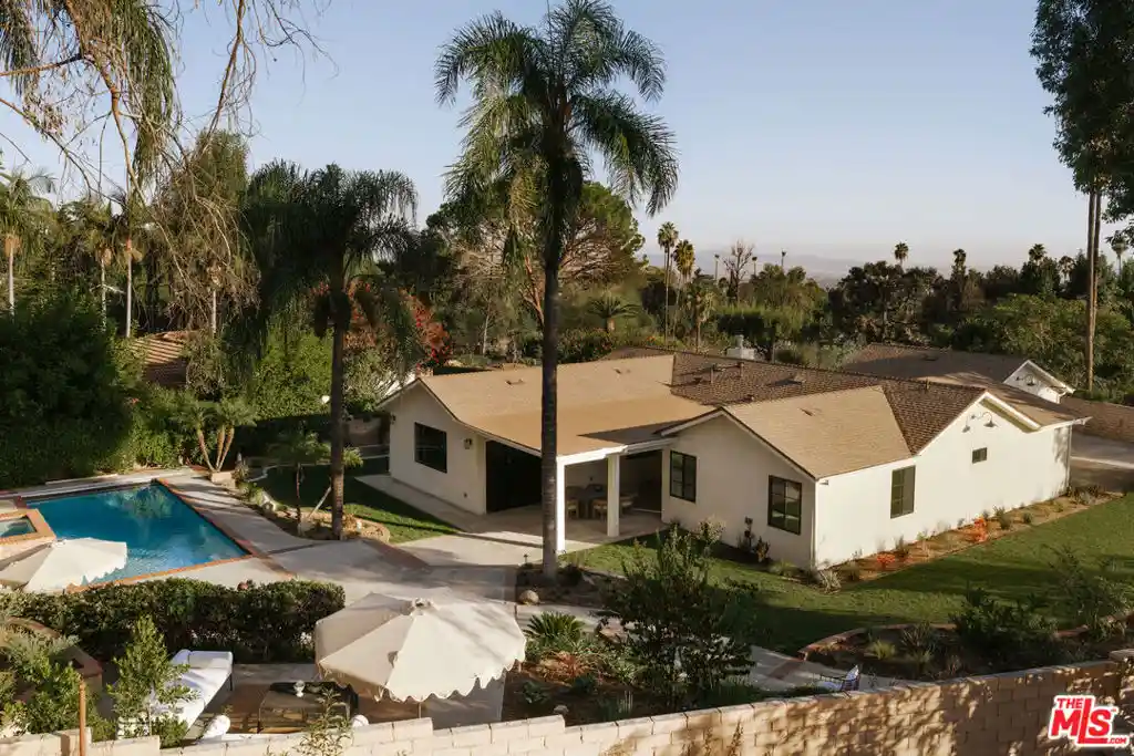 Photo 1 of Single family home for sale at 1211 E Palm St, Altadena, CA 91001 | MLS# 26988707 | Listing updated on 2026-10-27