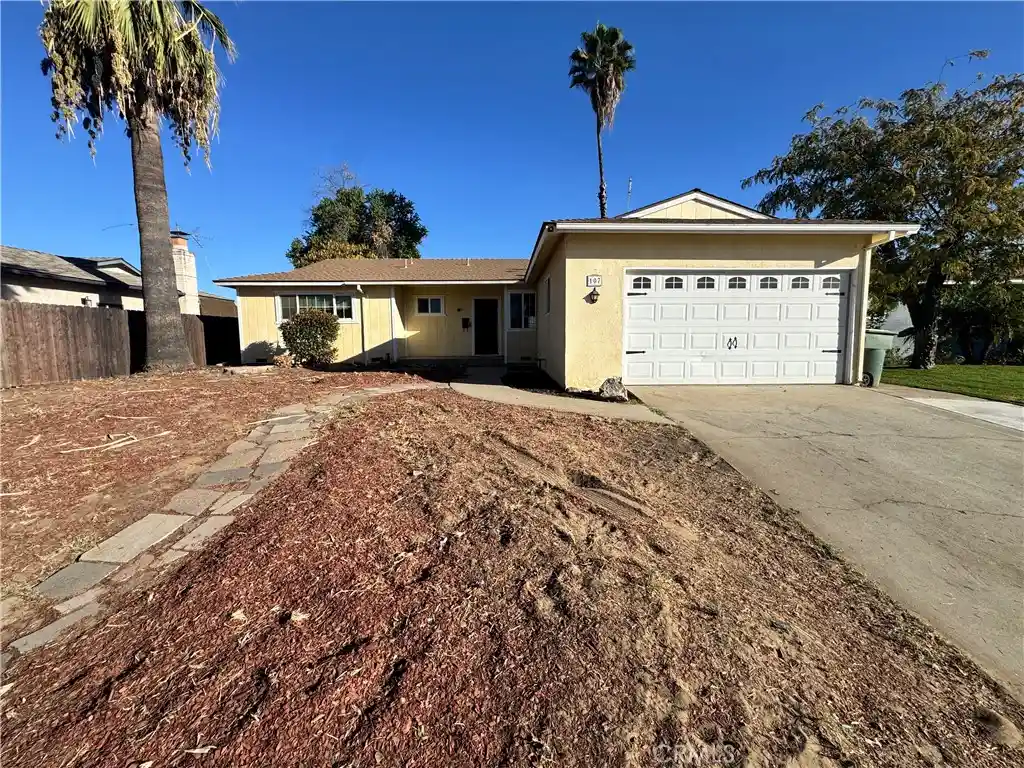 Photo 1 of Single family home for sale at 107 W Richert, Clovis, CA 93612 | MLS# SC26224093 | Listing updated on 2026-10-27