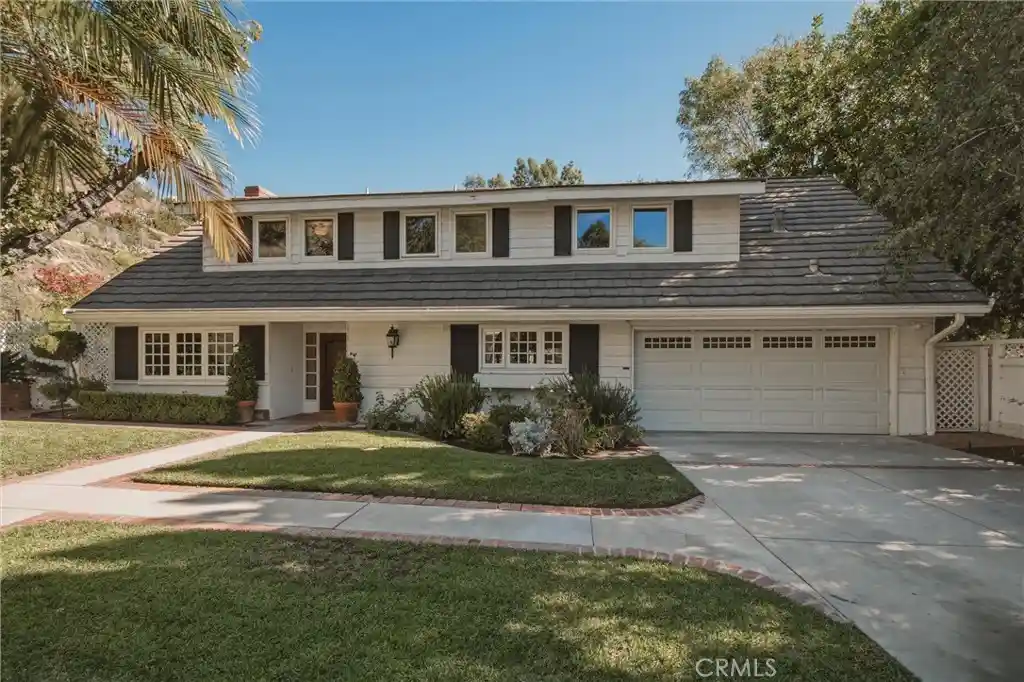 Single family home for sale at 3010 Annita Dr, Glendale, CA 91206 | MLS# SB26224181