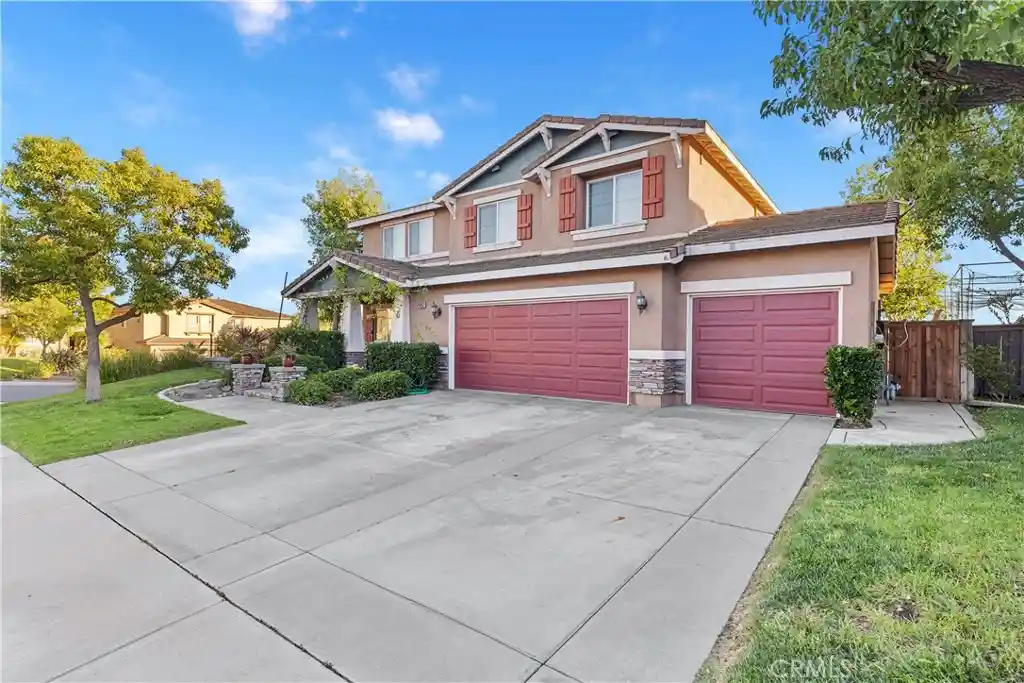 Photo 1 of Single family home for sale at 29351 Deerfield Cir, Murrieta, CA 92563 | MLS# SW26223098 | Listing updated on 2026-10-25