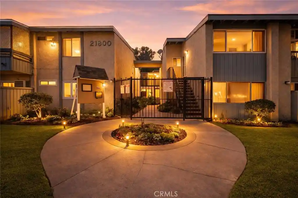 Condo for sale at 21800 Schoenborn St #215, Canoga Park, CA 91304 | MLS# SR26224250