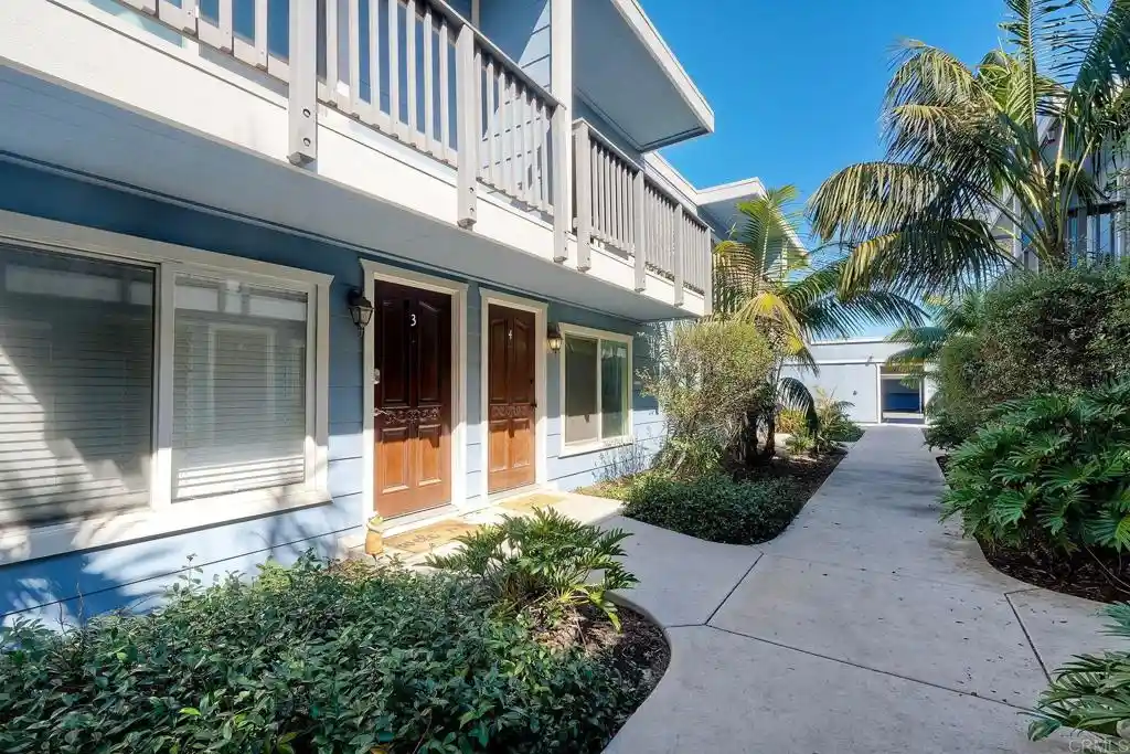 Photo 1 of Sale Pending at 981 N Vulcan Ave #4, Encinitas, CA 92024 | MLS# NDP2609567 | Listing updated on 2026-10-19