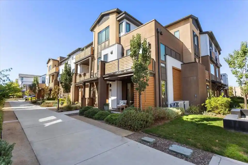 Condo for sale at 16319 Hamsher Ct, Los Gatos, CA 95032 | MLS# ML82063653