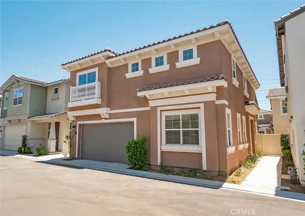 Condo for sale at 13839 Farmhouse Ave, Chino, CA 91710 | MLS# PW26224328