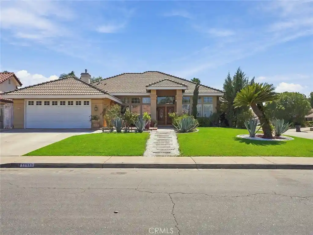 Single family home for sale at 11119 Quadrille Ct, Bakersfield, CA 93312 | MLS# SW26224385