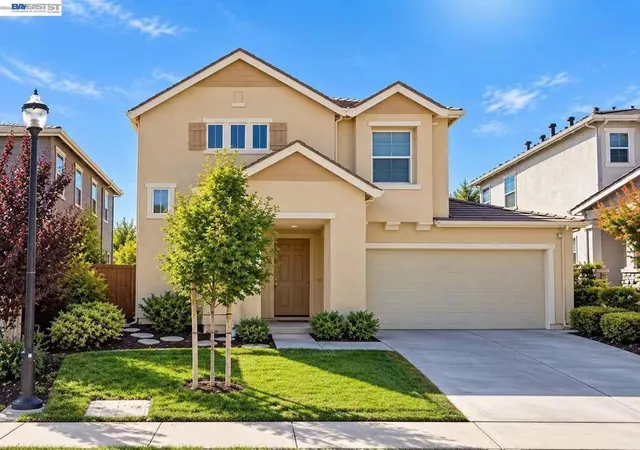 Single family home for sale at 2333 Elan Ln, San Ramon, CA 94582 | MLS# 41151401