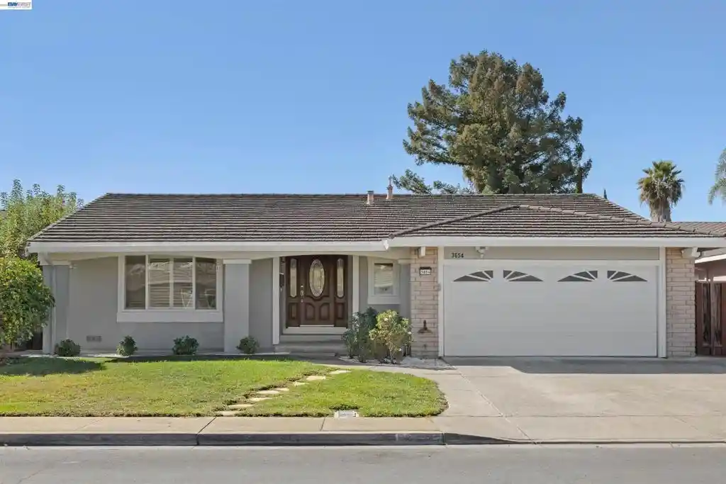 Photo 1 of Sale Pending at 3654 Wyndham Dr, Fremont, CA 94536 | MLS# 41151414 | Listing updated on 2026-10-23