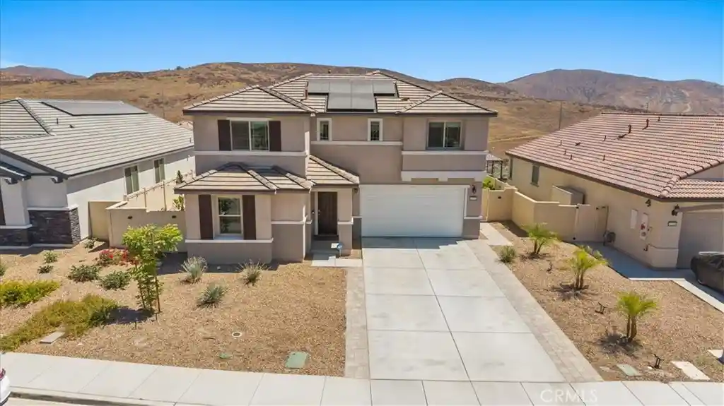Photo 1 of Single family home for sale at 4230 Empressa Cir, Lake Elsinore, CA 92530 | MLS# TR26224028 | Listing updated on 2026-10-17