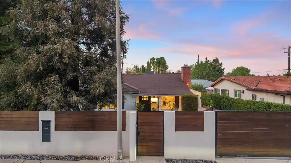 Single family home for sale at 22227 Ave San Luis, Woodland Hills, CA 91364 | MLS# SR26223417
