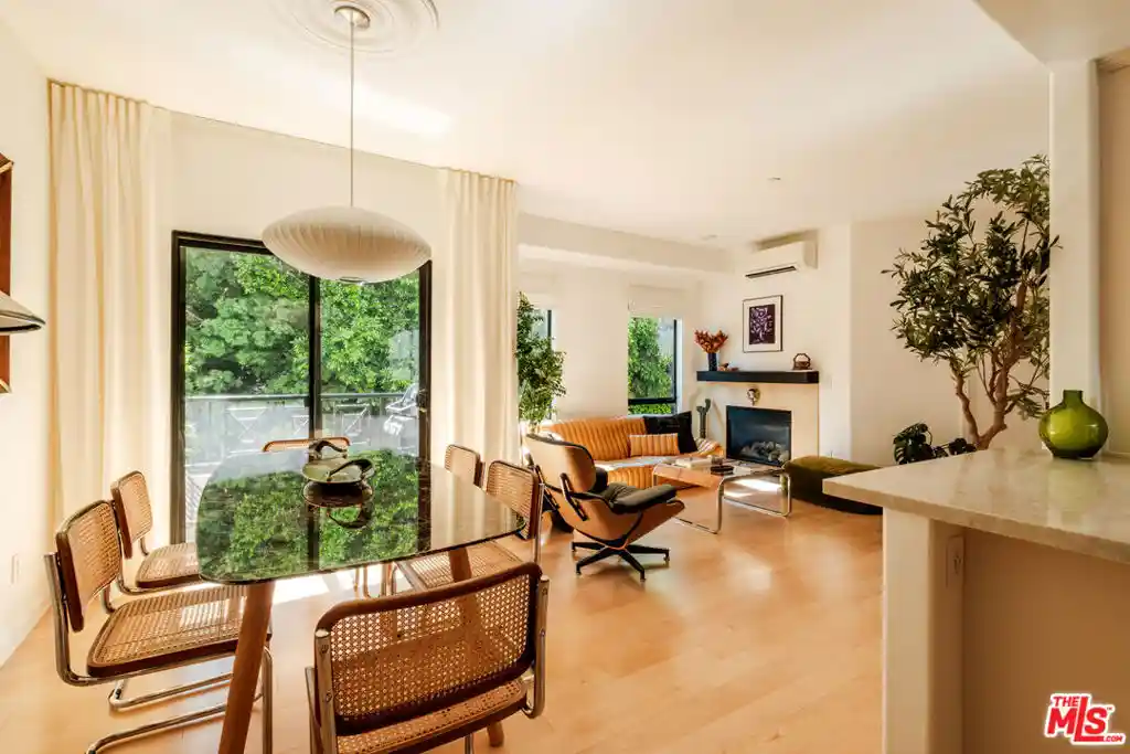 Townhouse for sale at 14322 Dickens St #2, Sherman Oaks, CA 91423 | MLS# 26102374