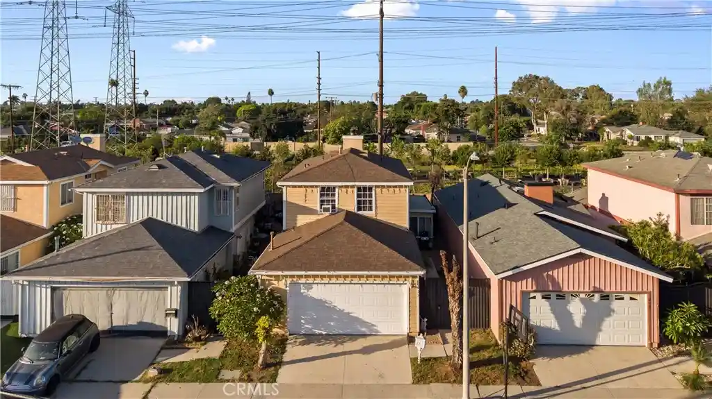 Photo 1 of Single family home for sale at 213 Orleans Way, Long Beach, CA 90805 | MLS# IG26219924 | Listing updated on 2026-10-23