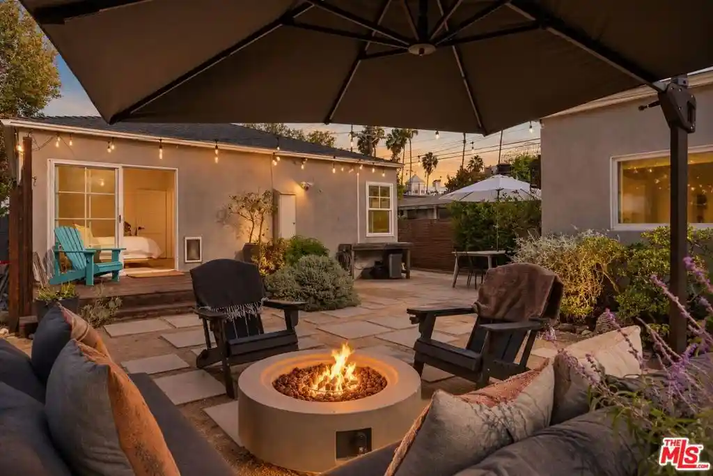 Photo 1 of Single family home for sale at 3001 Beach Ave, Venice, CA 90291 | MLS# 26102574 | Listing updated on 2026-10-27